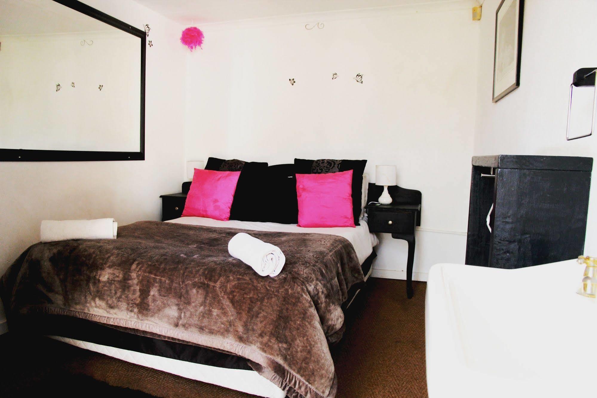 Homebase Melville Backpackers Joanesburgo Exterior foto