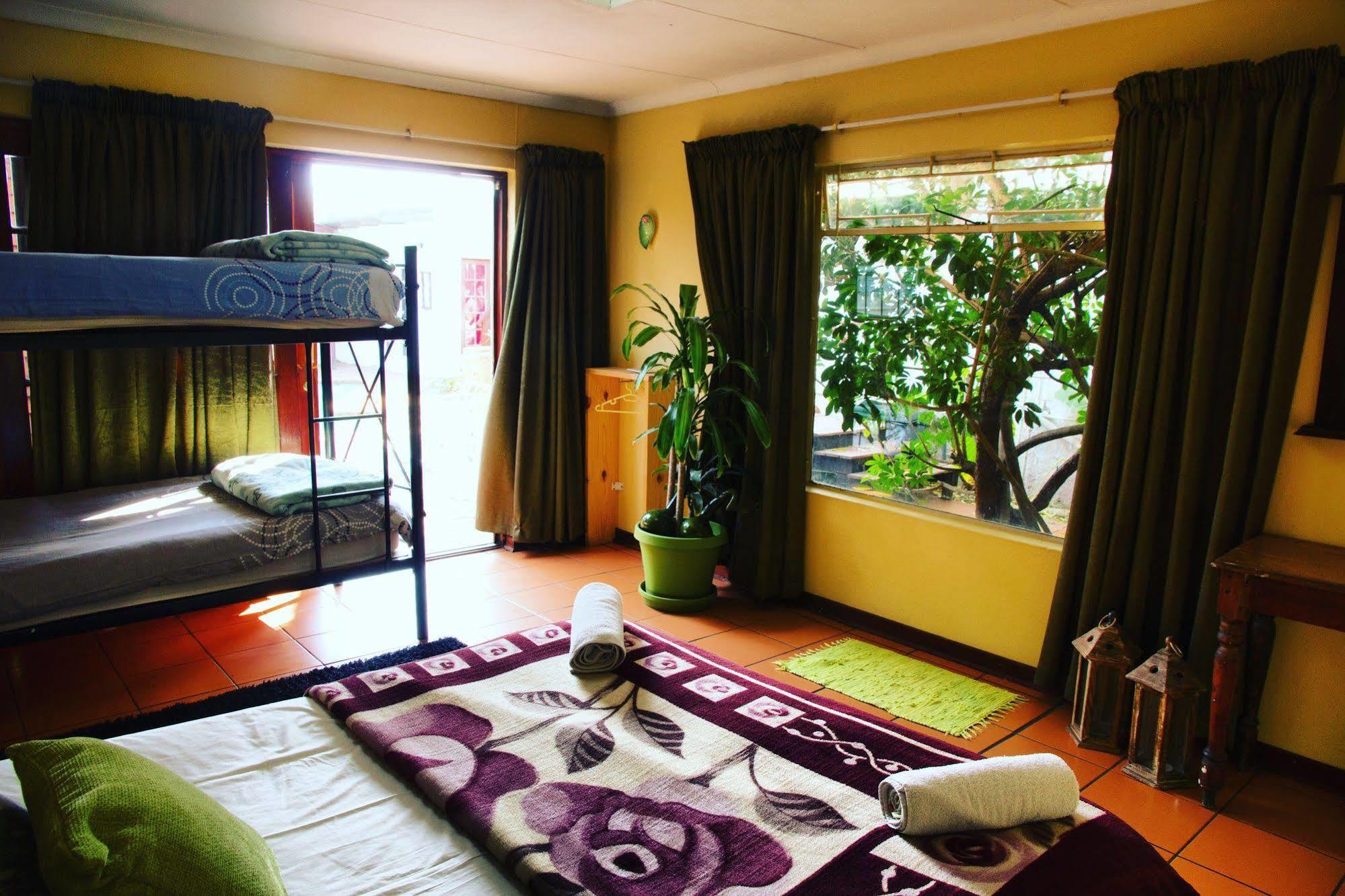 Homebase Melville Backpackers Joanesburgo Exterior foto