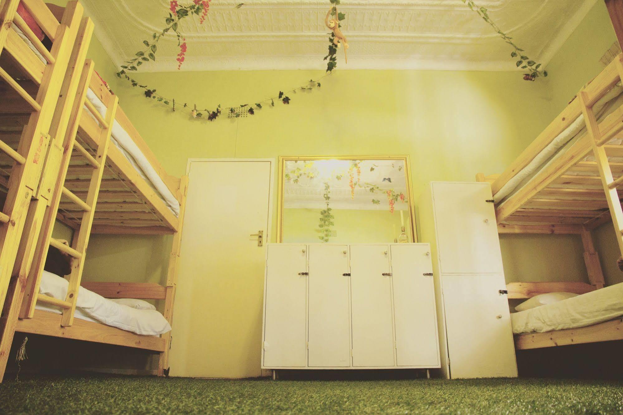 Homebase Melville Backpackers Joanesburgo Exterior foto